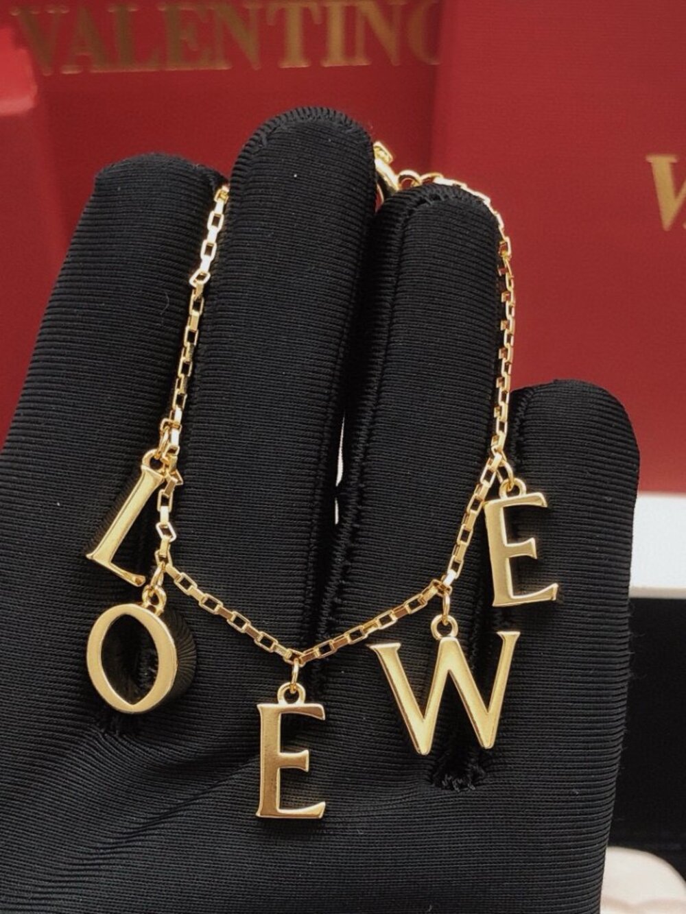 Loewe  latest new letter bracelet